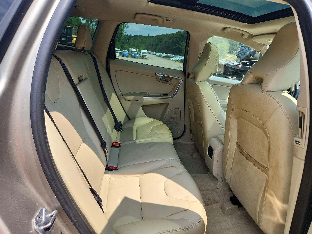 2016 VOLVO XC60