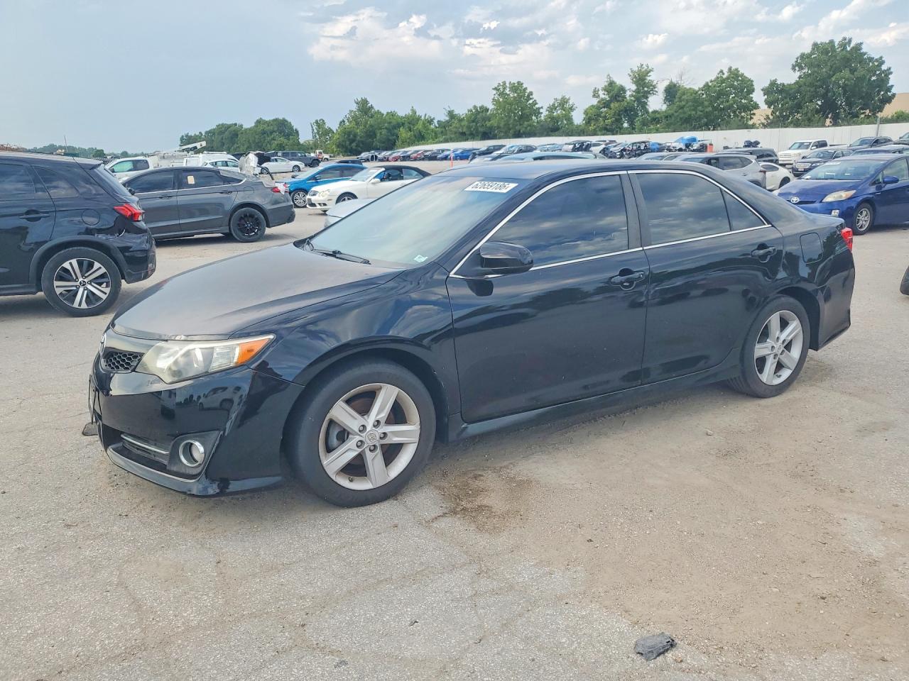 2012 TOYOTA CAMRY