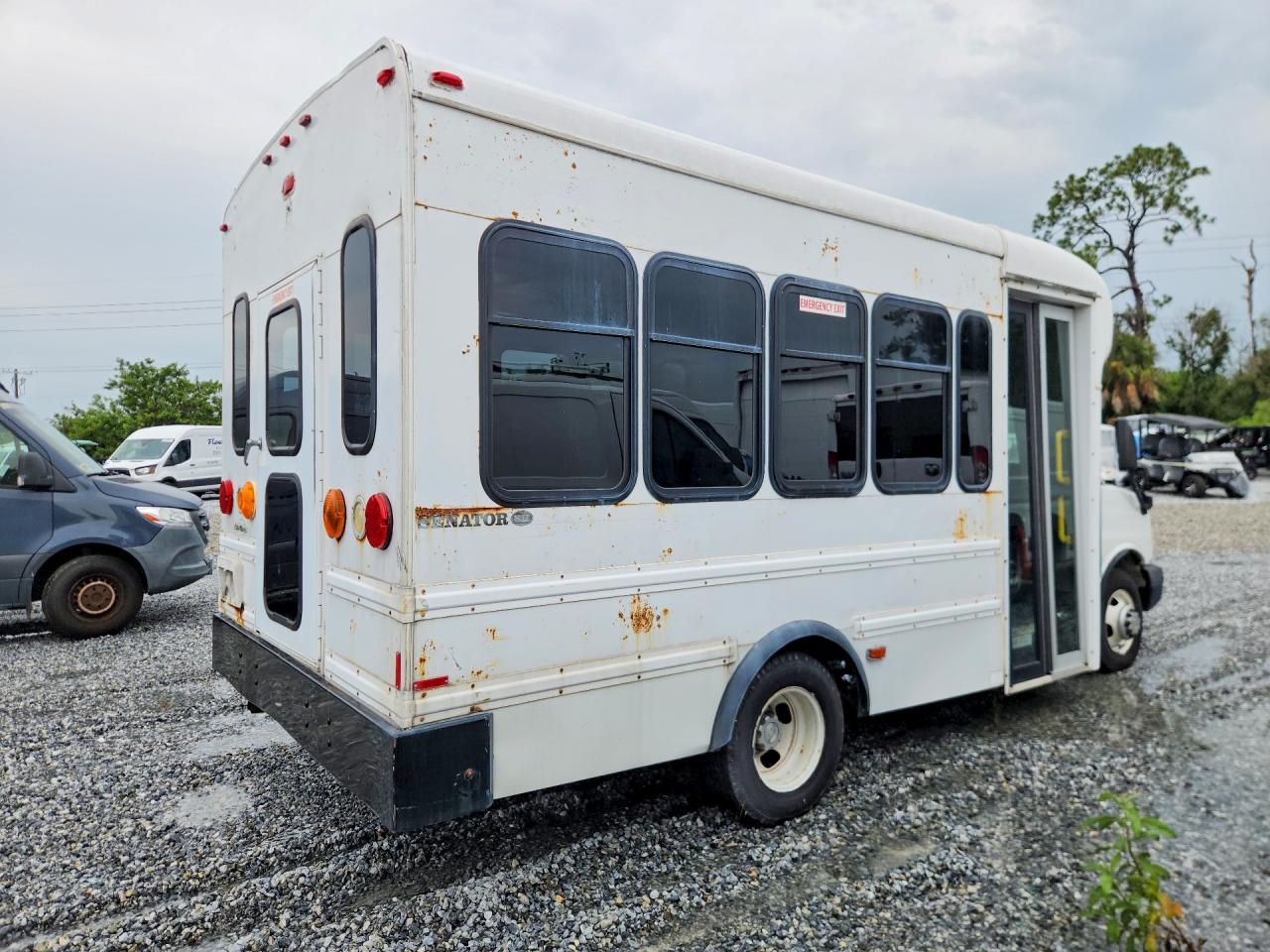 2010 CHEV EXPRESS