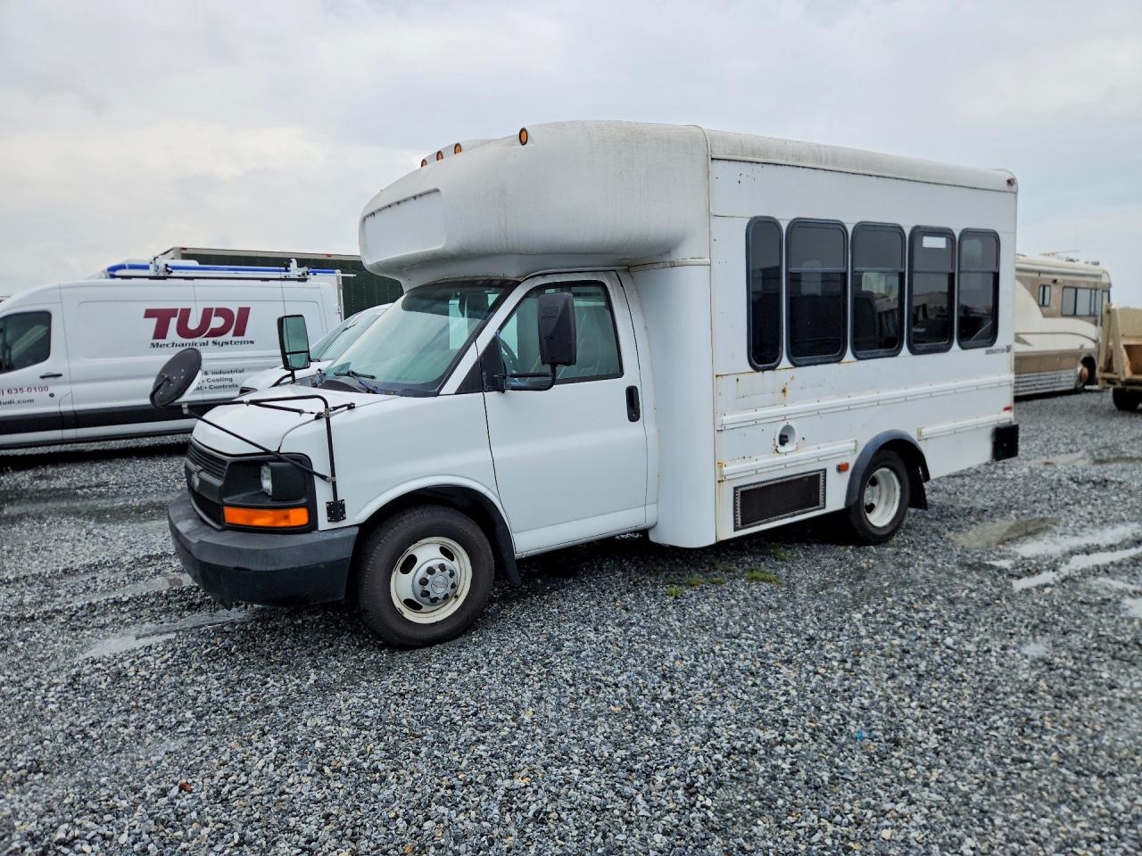 2010 CHEV EXPRESS