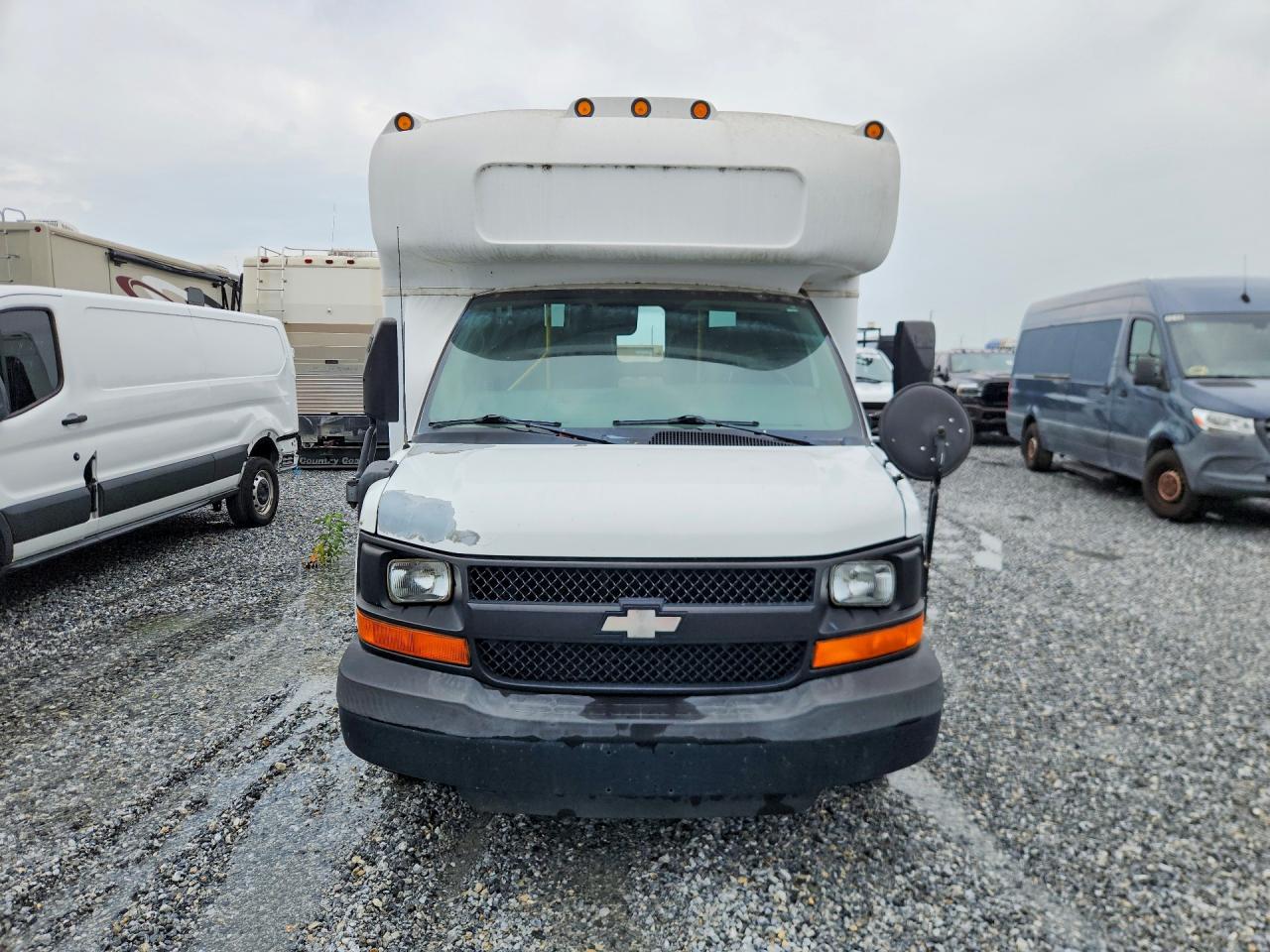 2010 CHEV EXPRESS