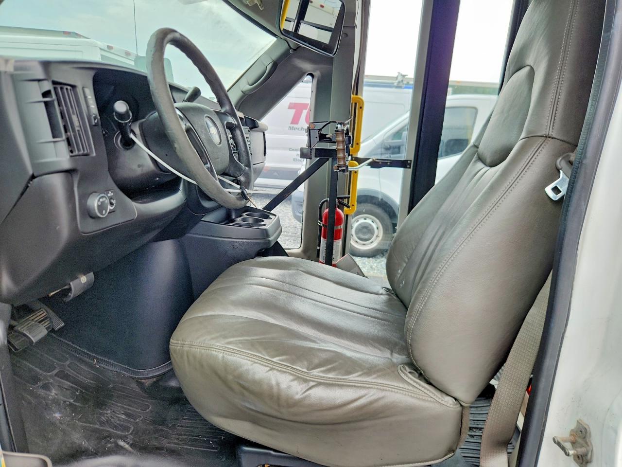 2010 CHEV EXPRESS