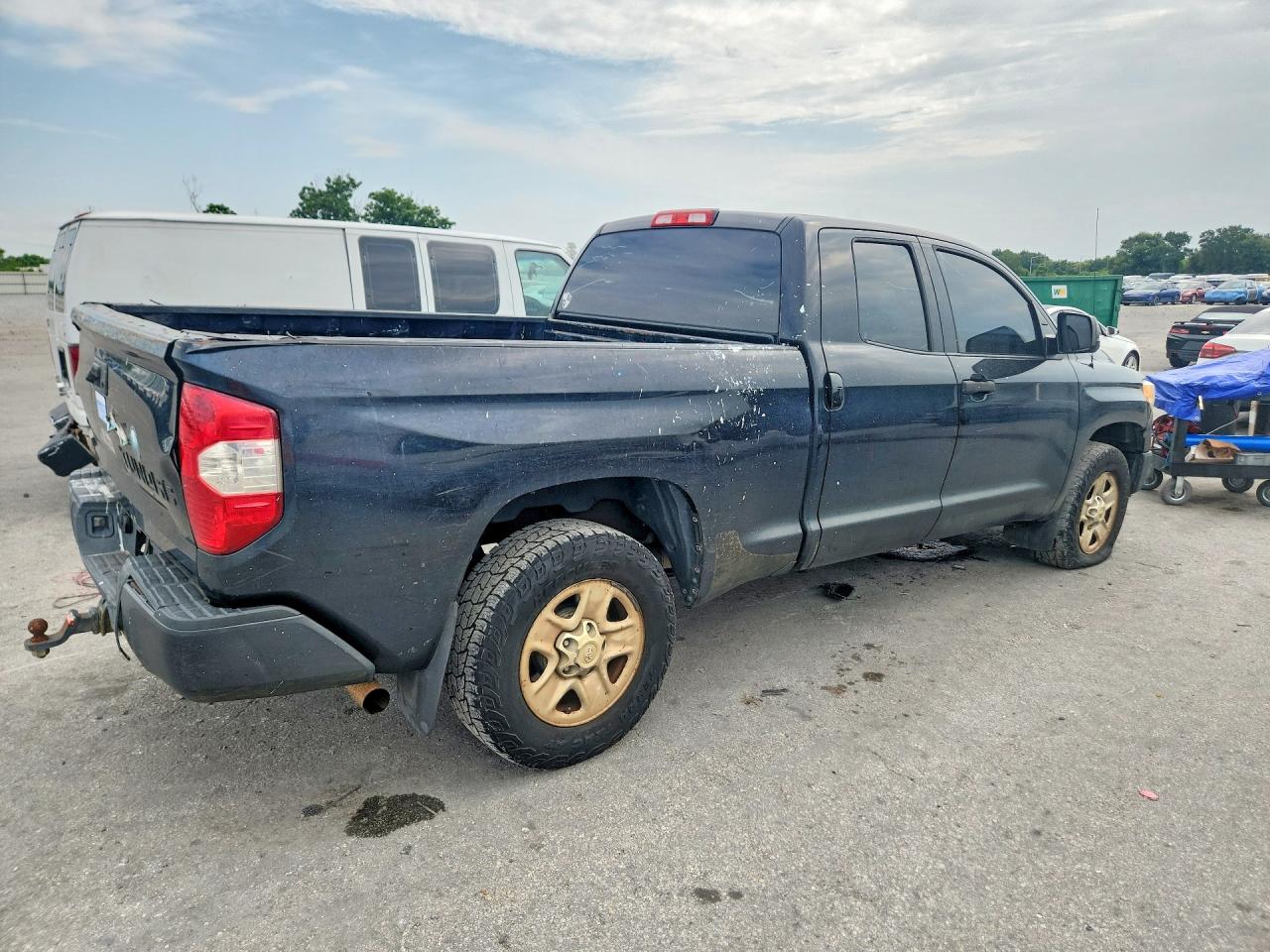 2015 TOYOTA TUNDRA