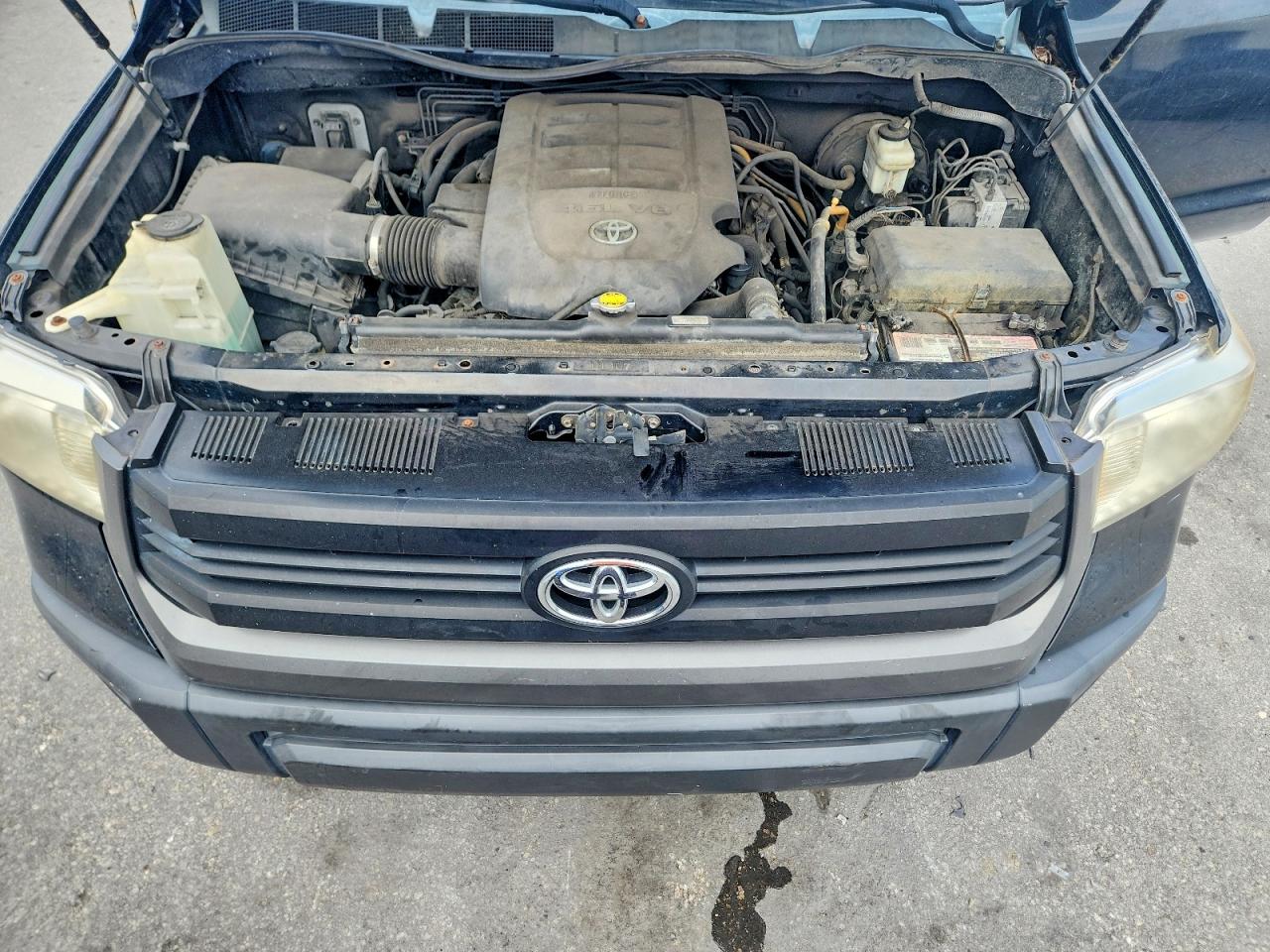 2015 TOYOTA TUNDRA