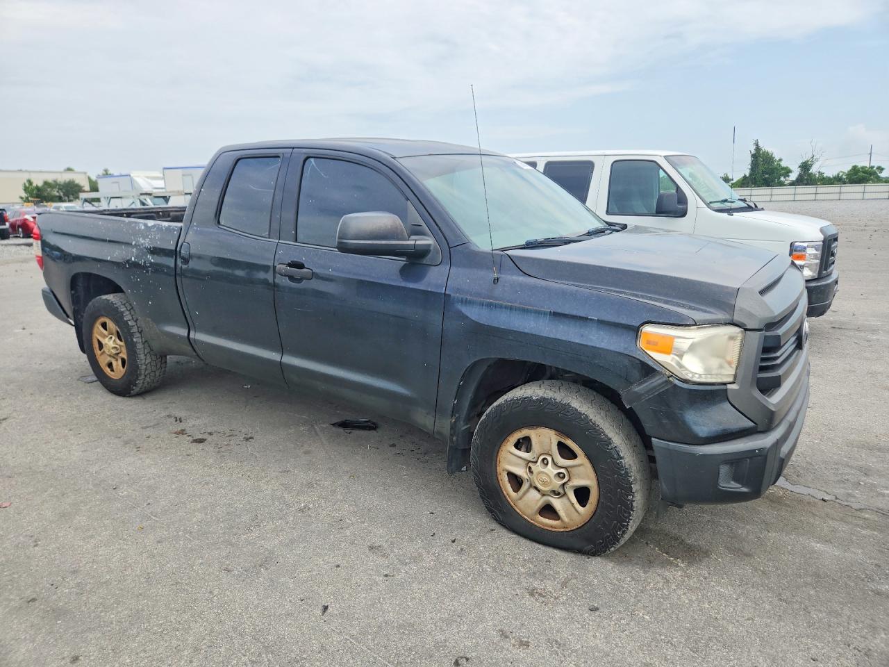 2015 TOYOTA TUNDRA