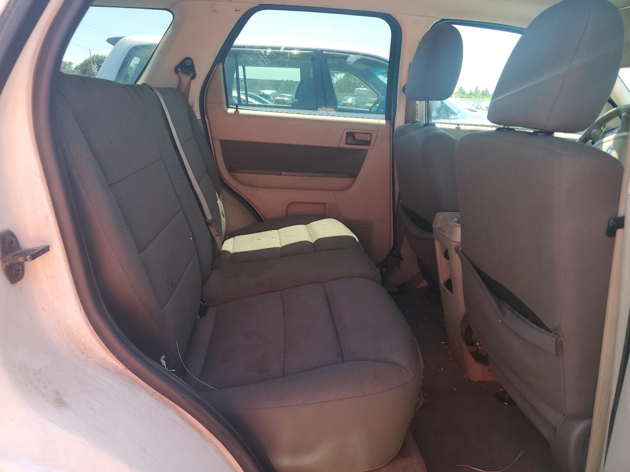 2010 FORD ESCAPE