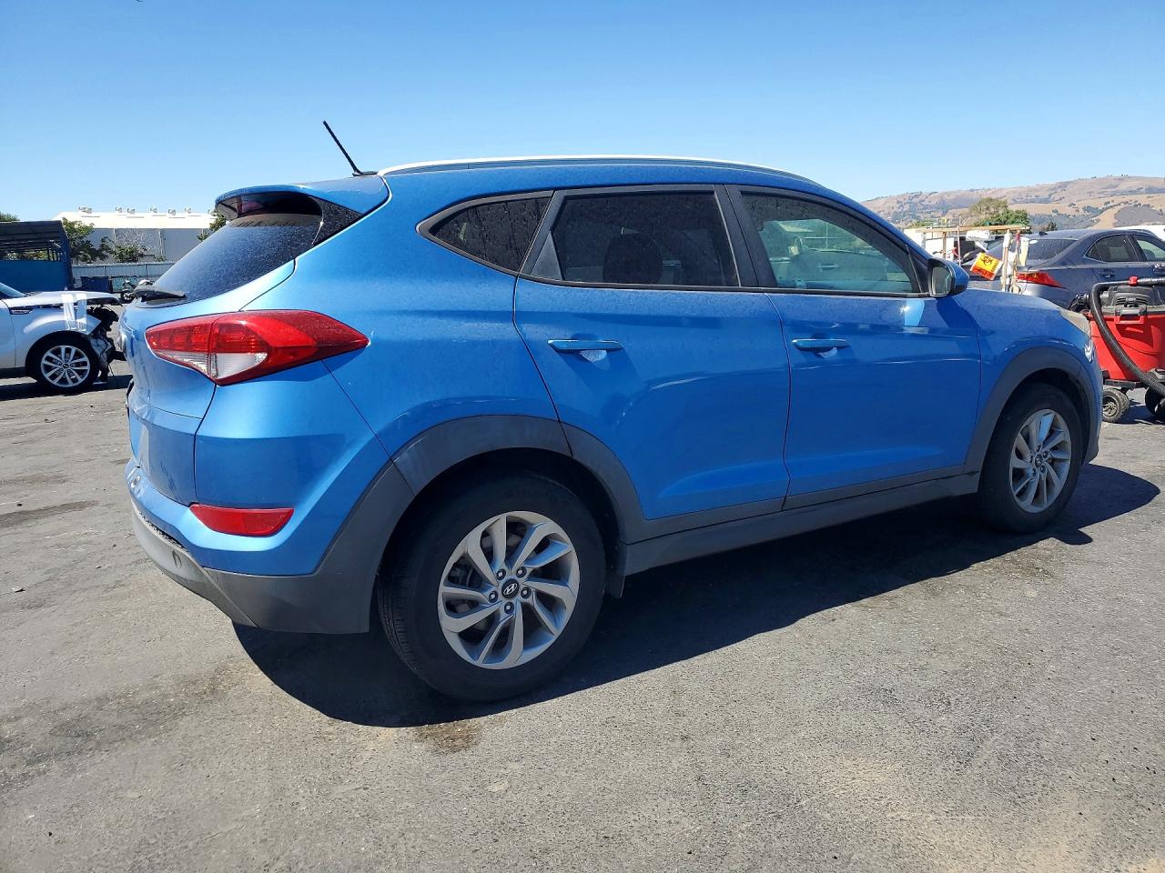 2016 HYUNDAI TUCSON