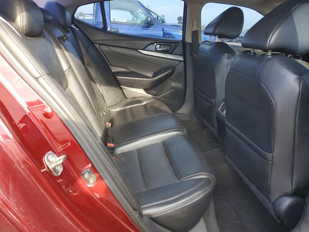 2017 NISSAN MAXIMA