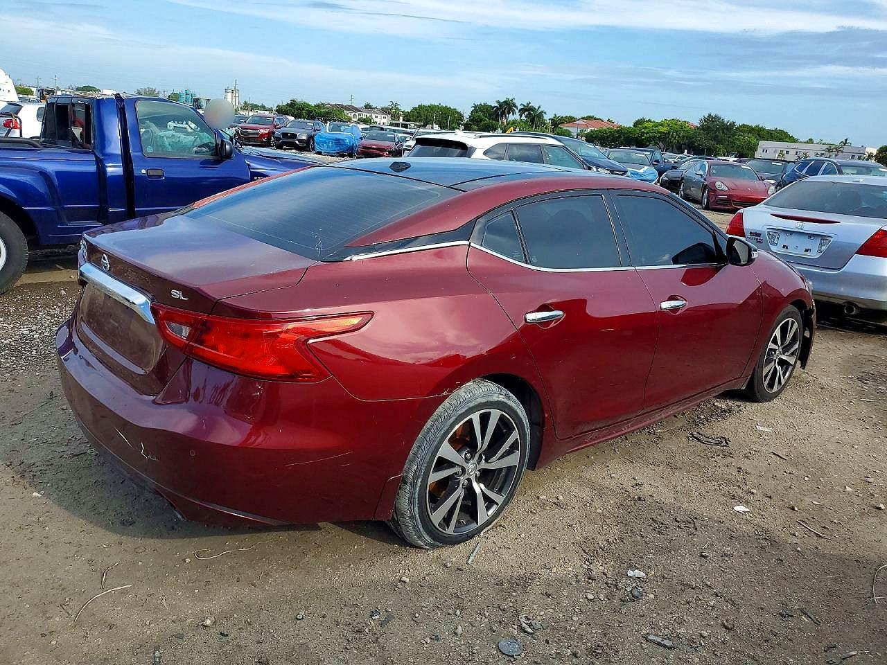 2017 NISSAN MAXIMA
