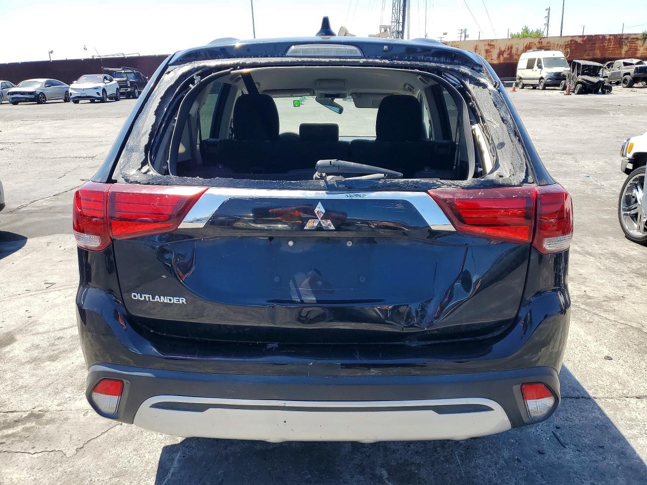 2020 MITSUBISHI OUTLANDER