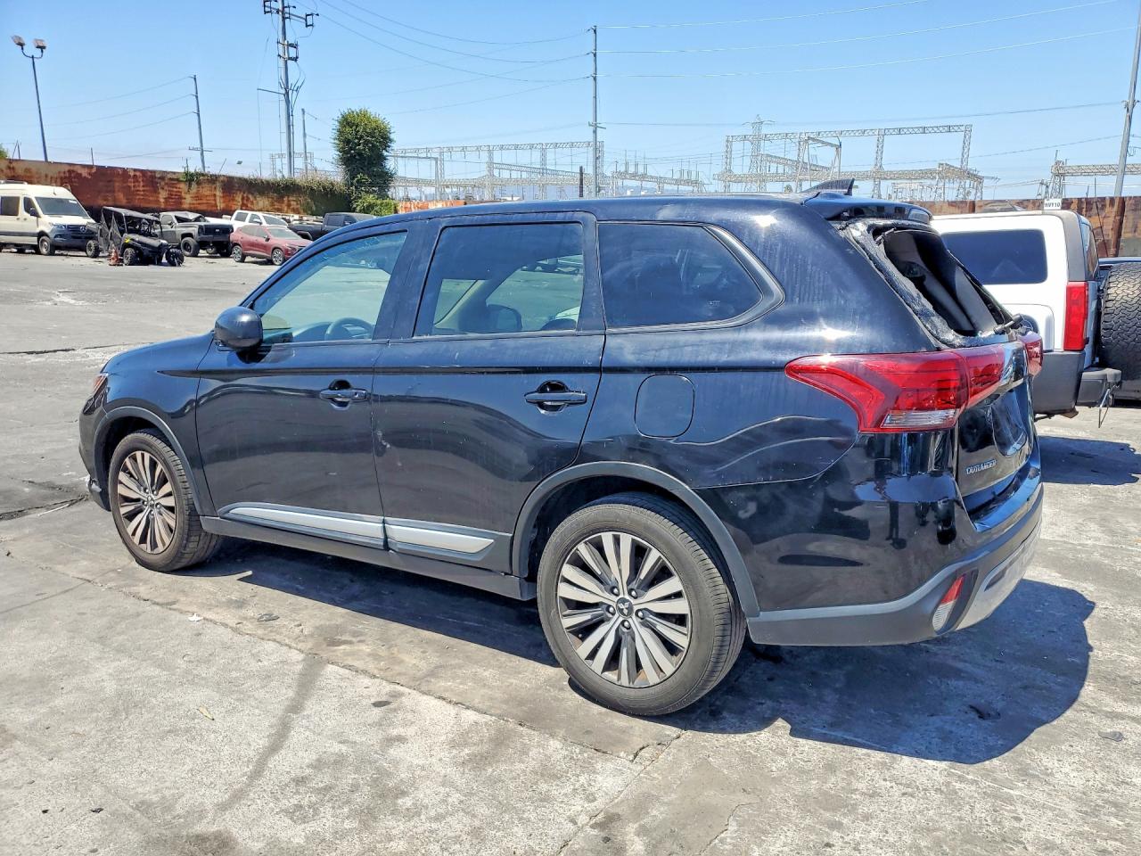 2020 MITSUBISHI OUTLANDER
