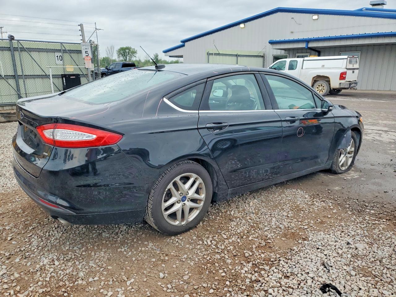 2016 FORD FUSION