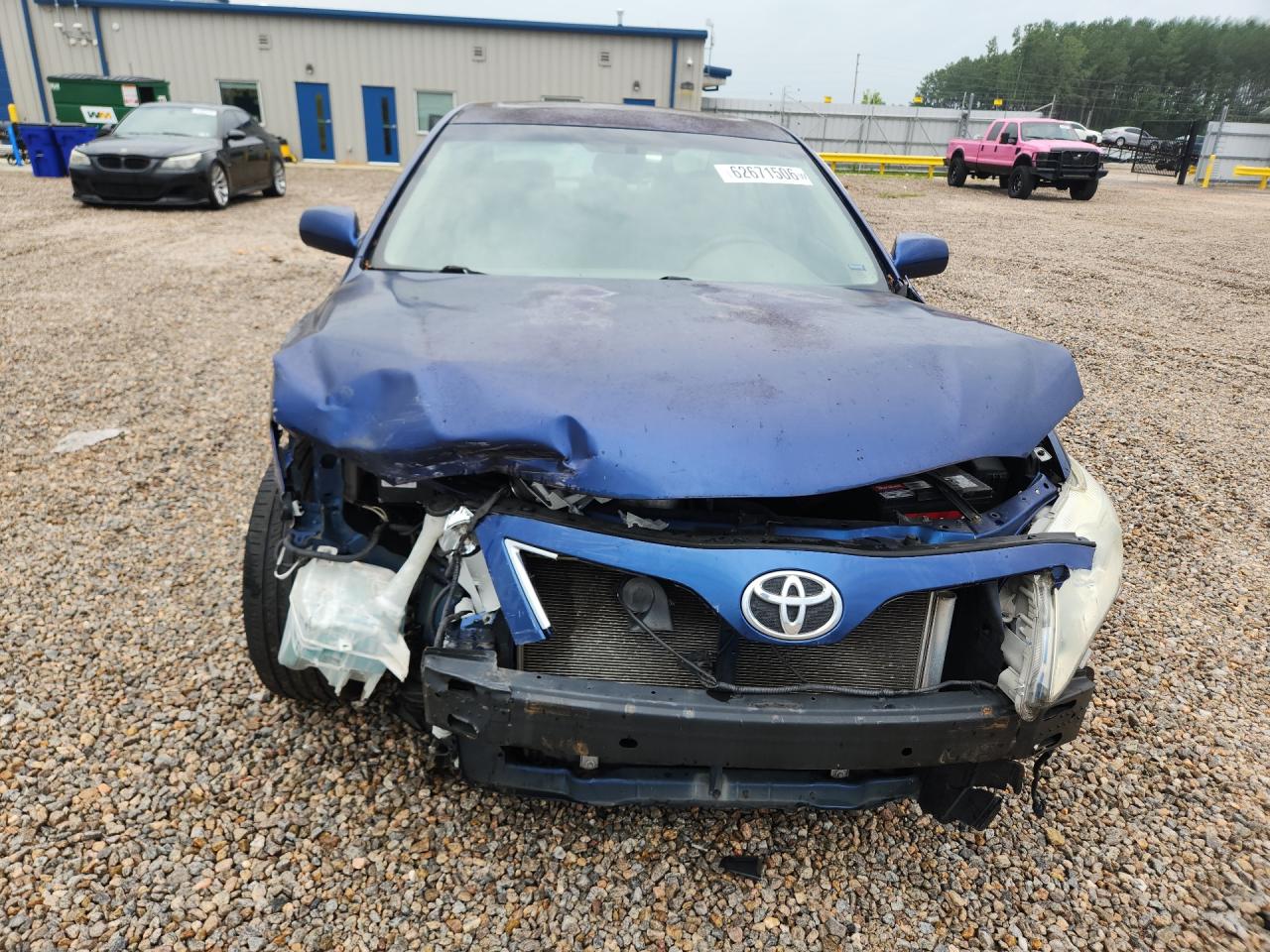2011 TOYOTA CAMRY