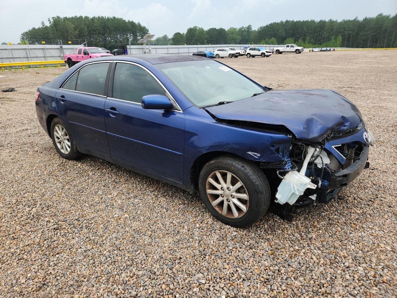 2011 TOYOTA CAMRY