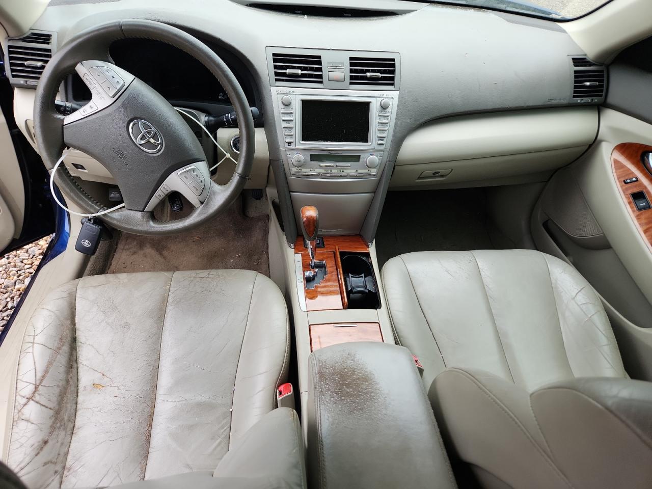 2011 TOYOTA CAMRY