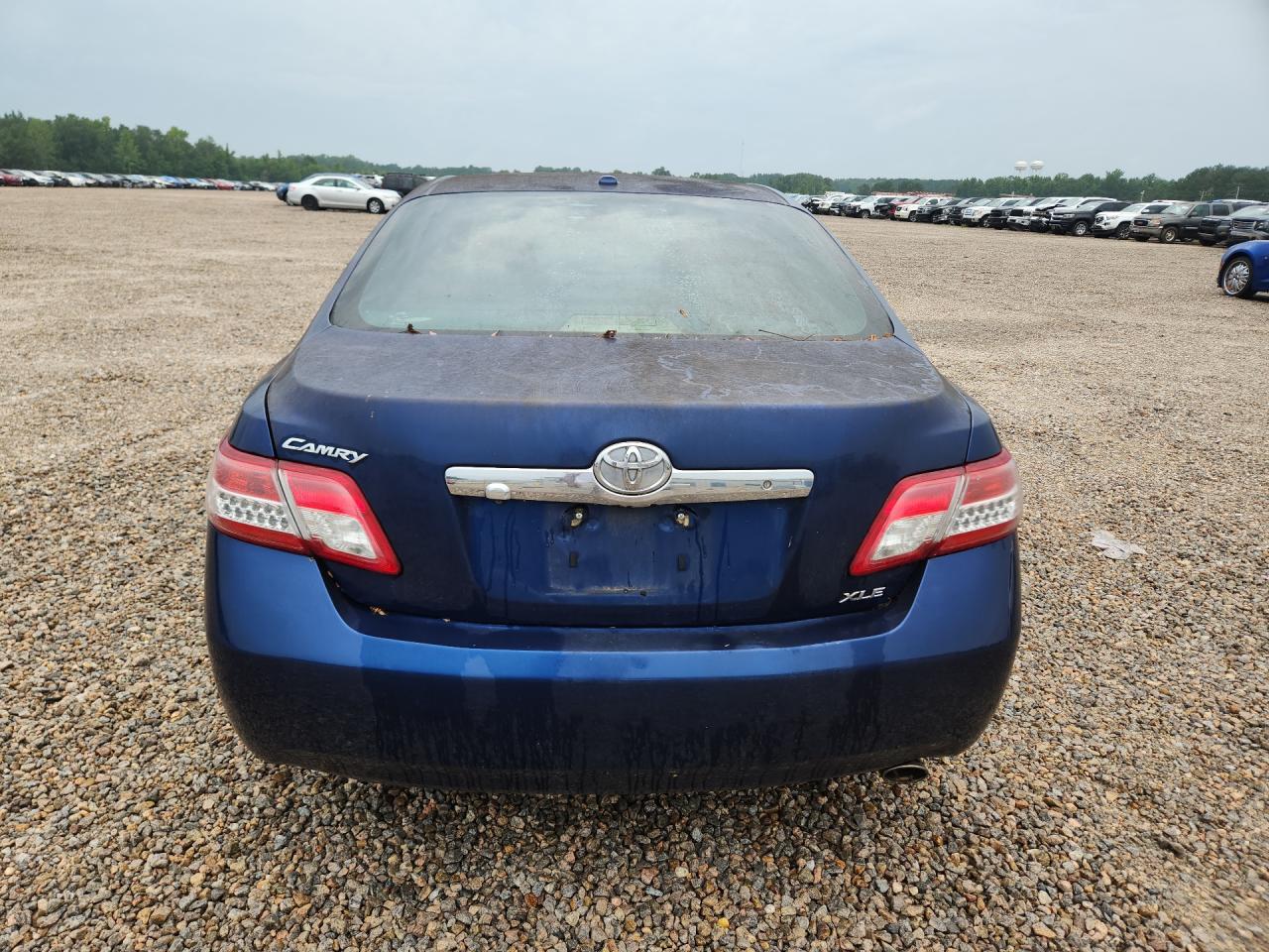 2011 TOYOTA CAMRY