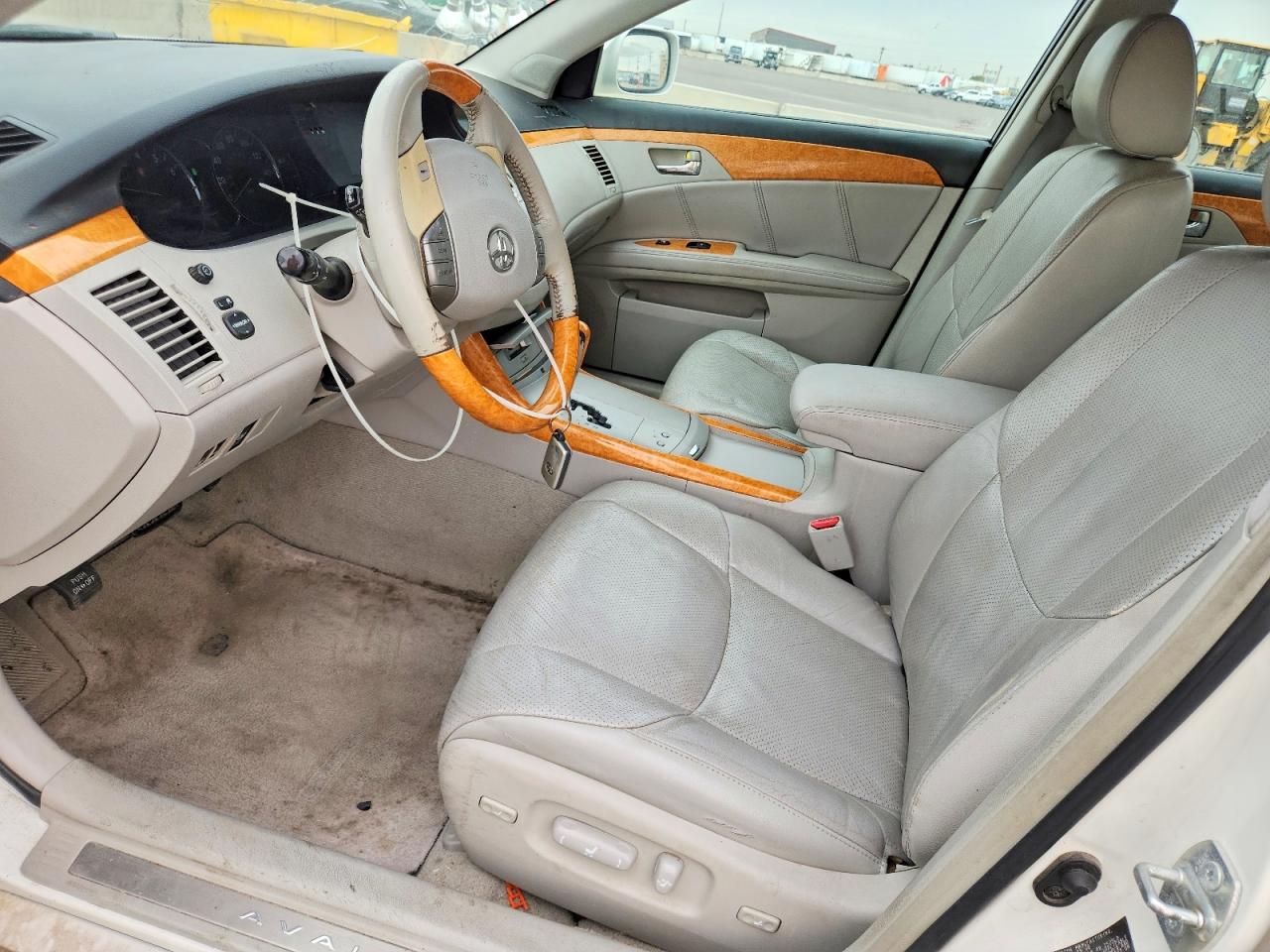 2007 TOYOTA AVALON