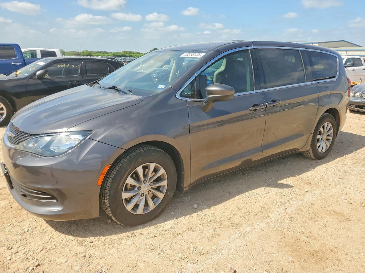2017 CHRYSLER PACIFICA