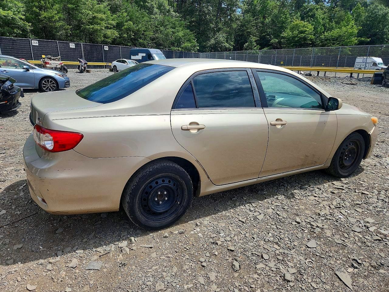 2013 TOYOTA COROLLA