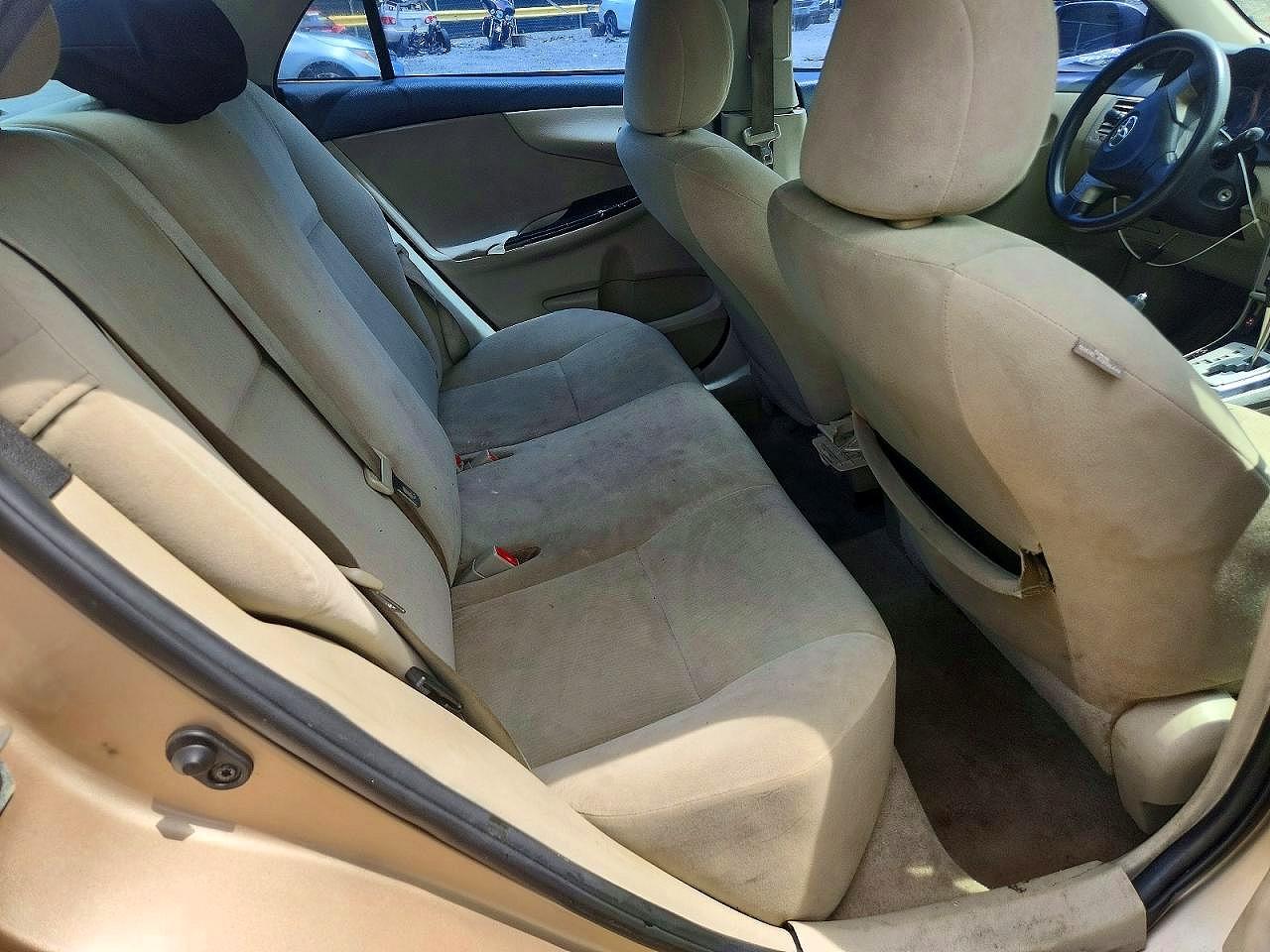 2013 TOYOTA COROLLA