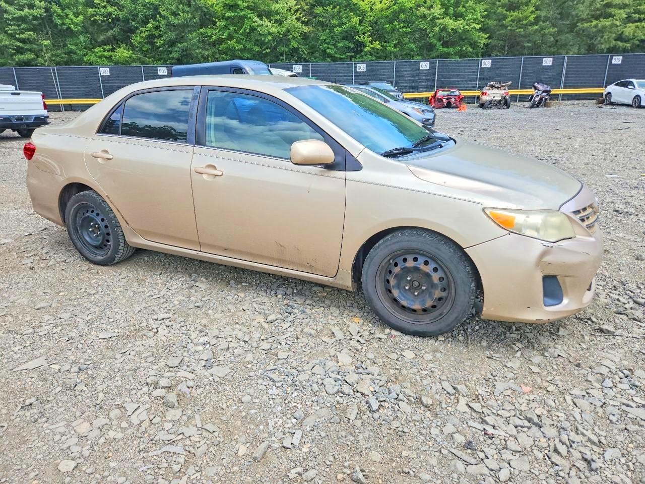 2013 TOYOTA COROLLA
