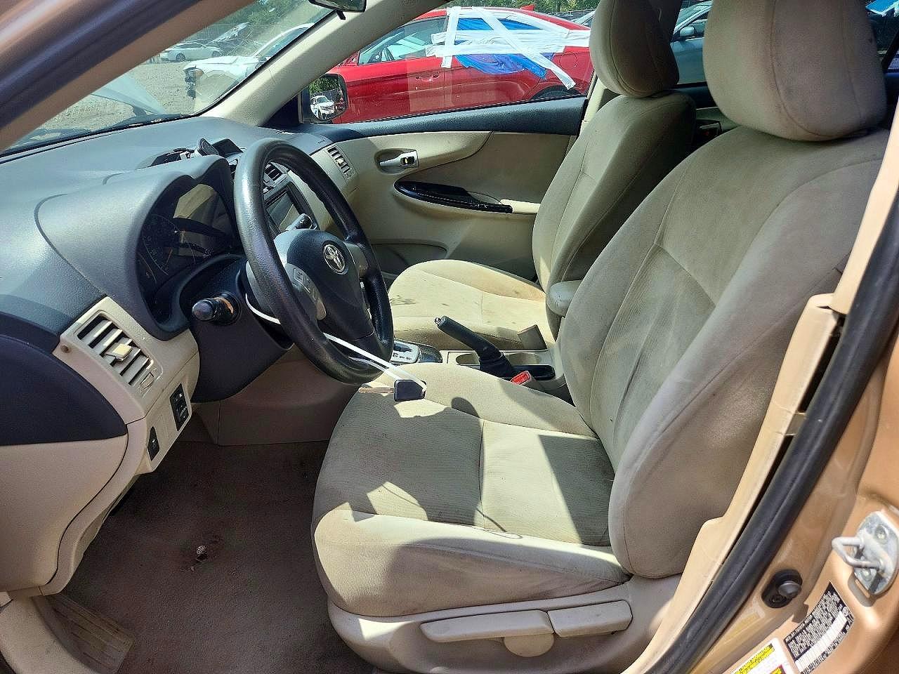 2013 TOYOTA COROLLA