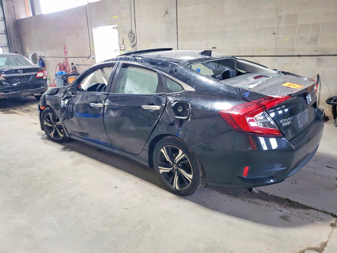 2016 HONDA CIVIC