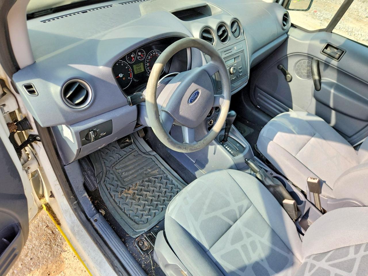 2011 FORD TRANSIT