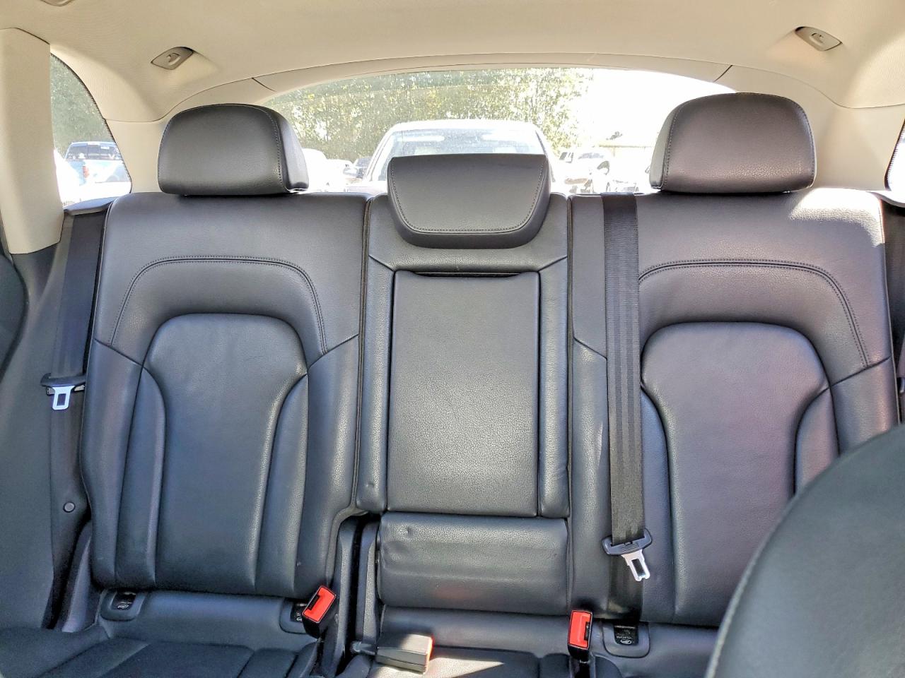 2012 AUDI Q5