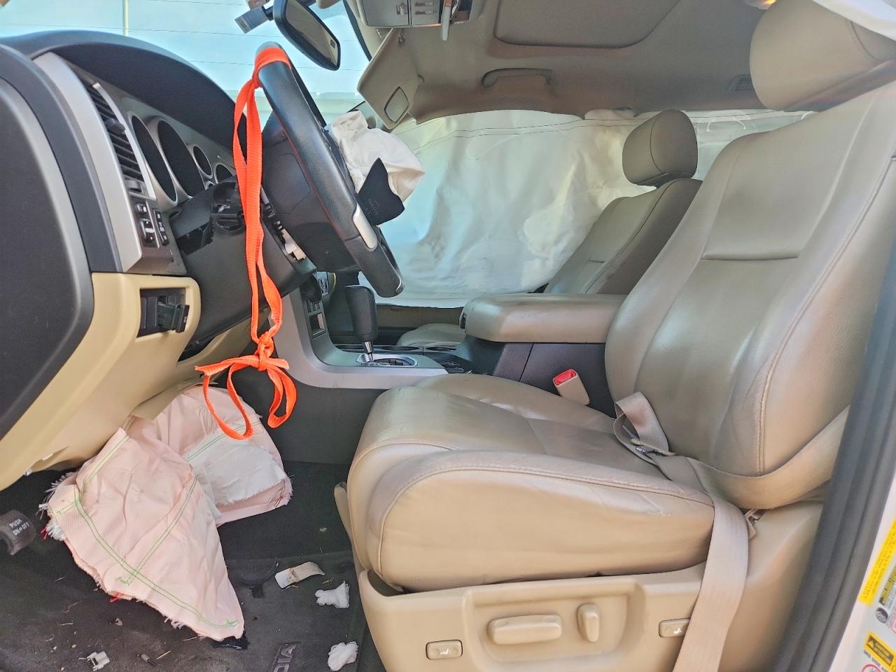 2016 TOYOTA SEQUOIA