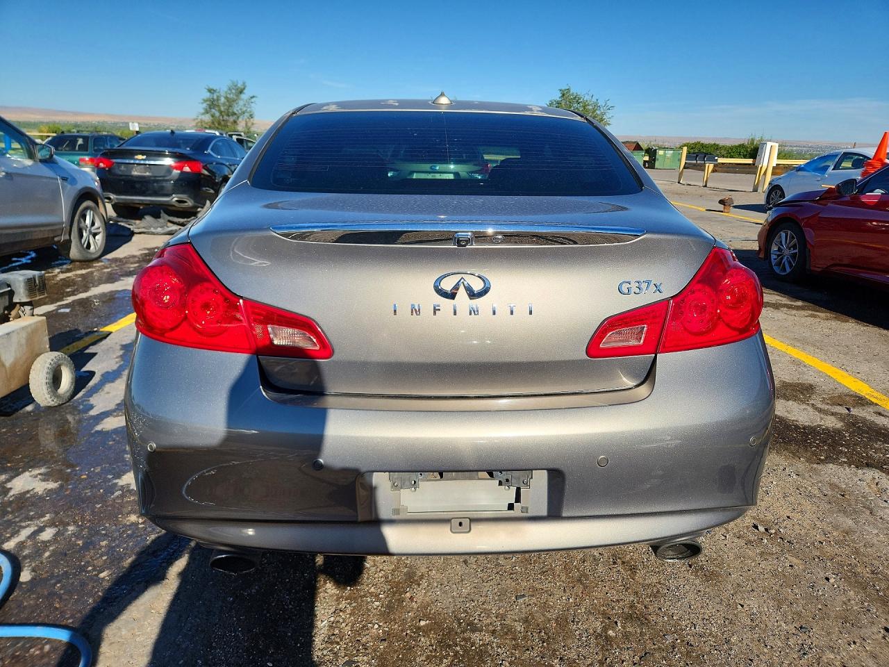 2013 INFINITI G37