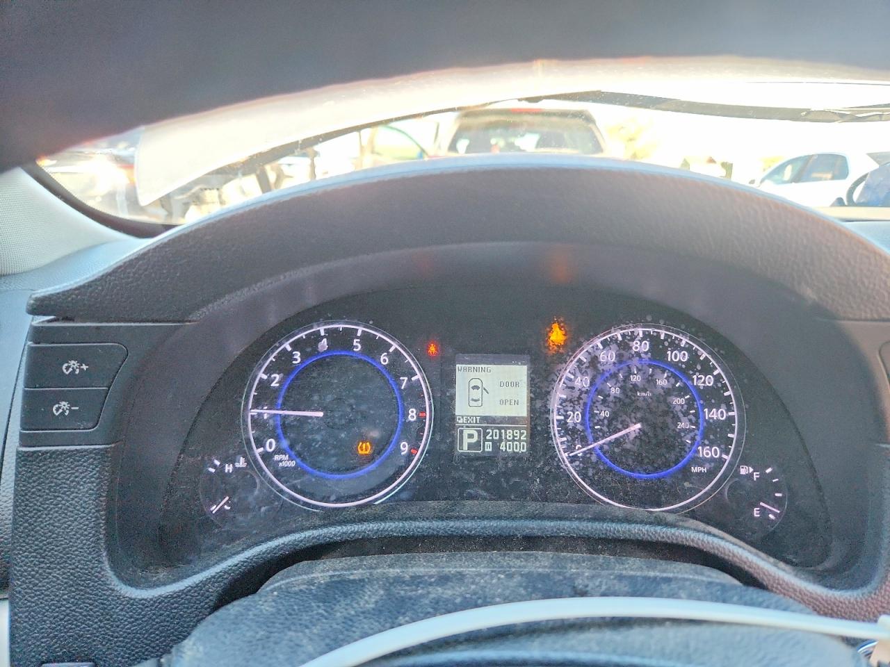 2013 INFINITI G37