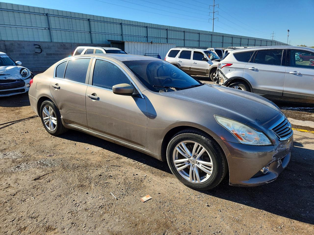 2013 INFINITI G37