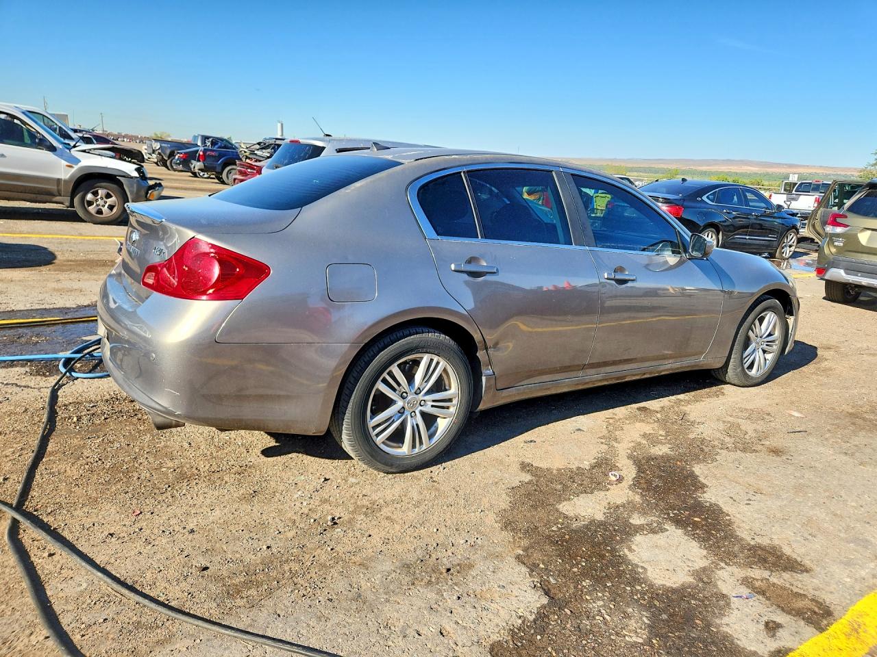 2013 INFINITI G37
