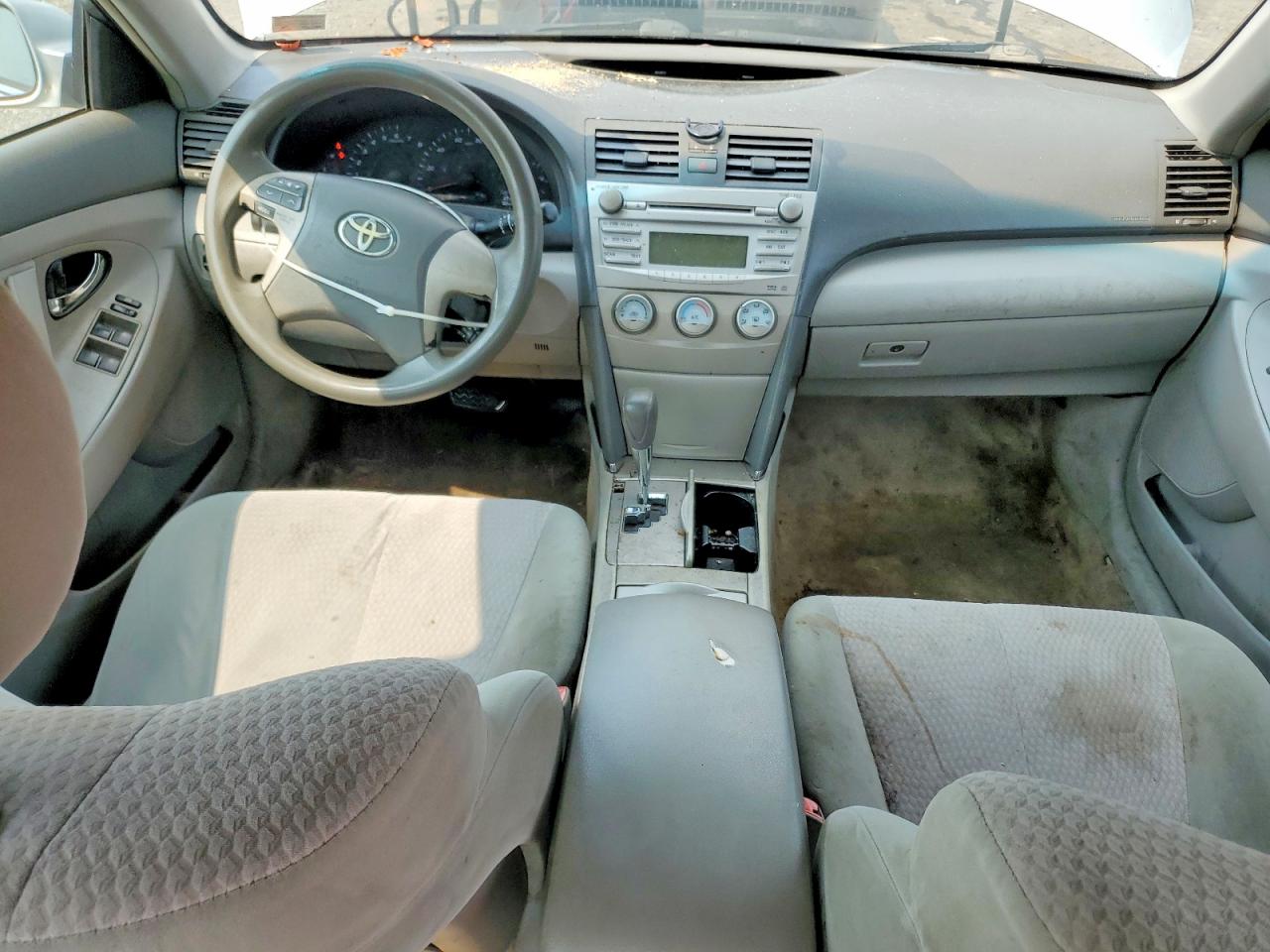 2010 TOYOTA CAMRY