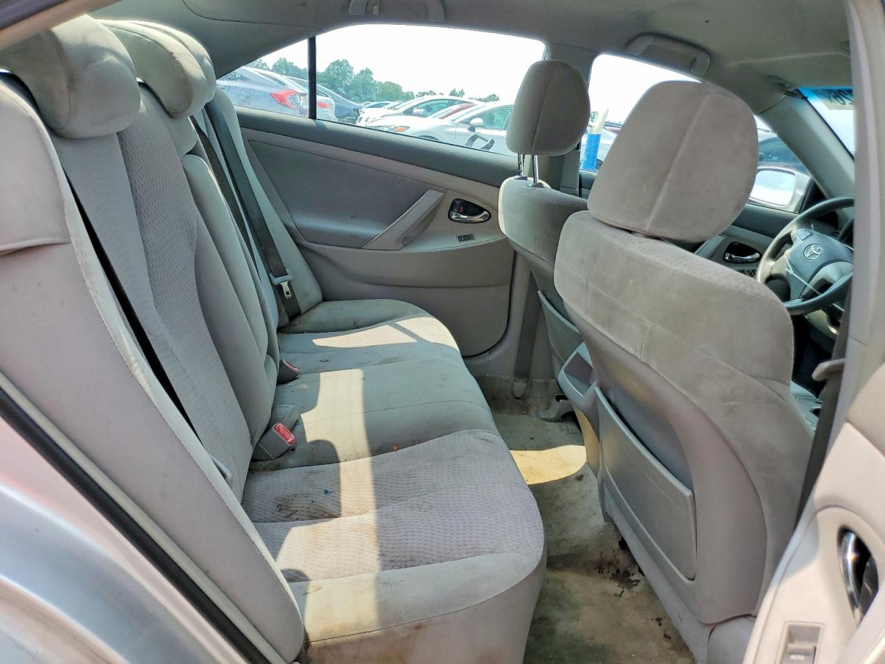 2010 TOYOTA CAMRY