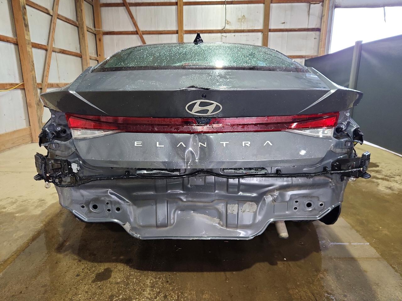 2024 HYUNDAI ELANTRA