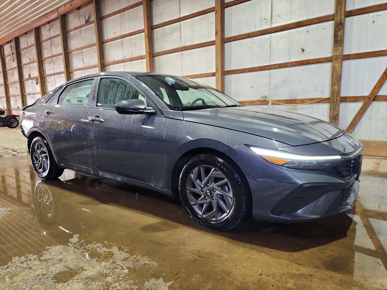 2024 HYUNDAI ELANTRA