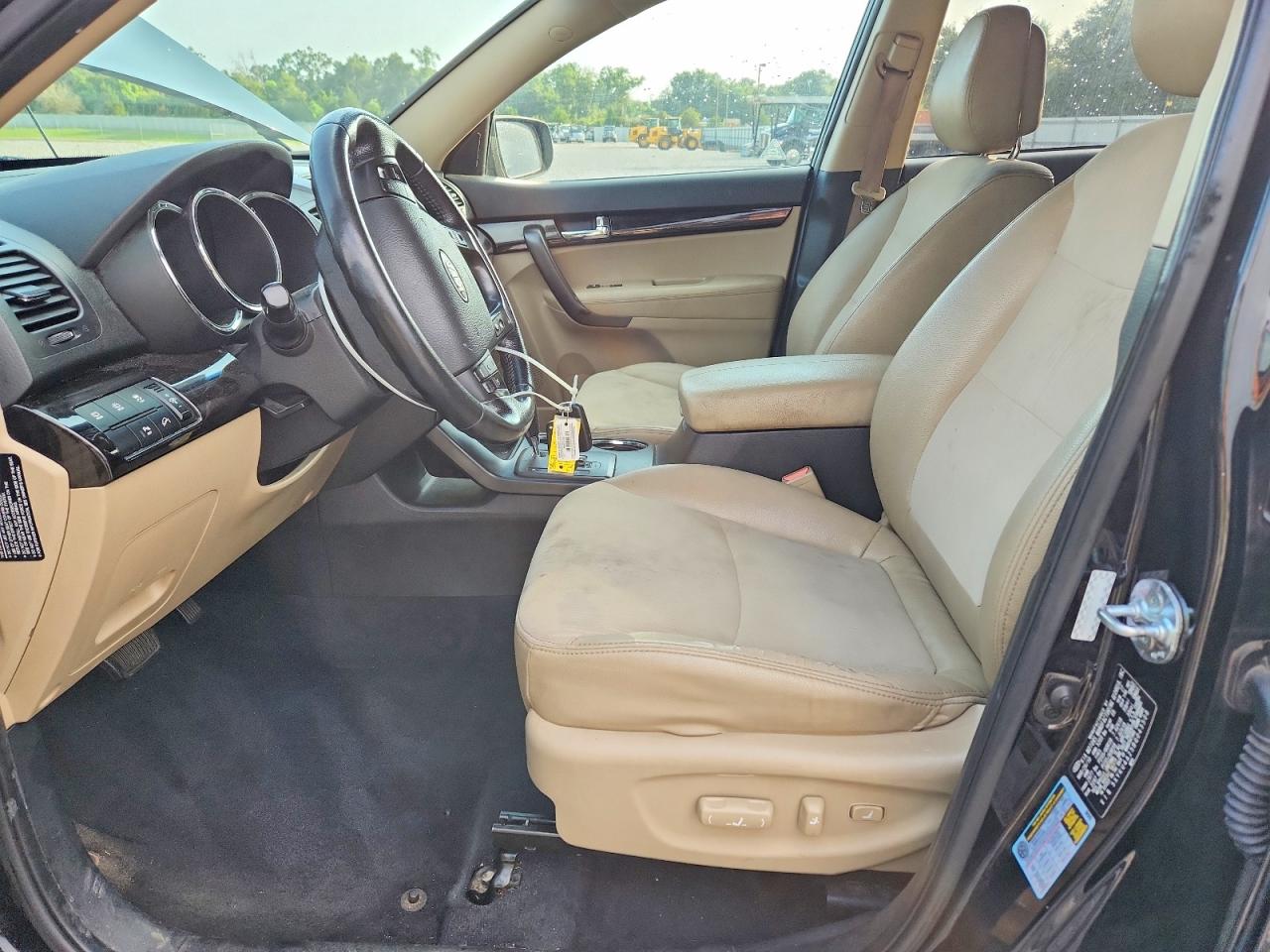 2011 KIA SORENTO