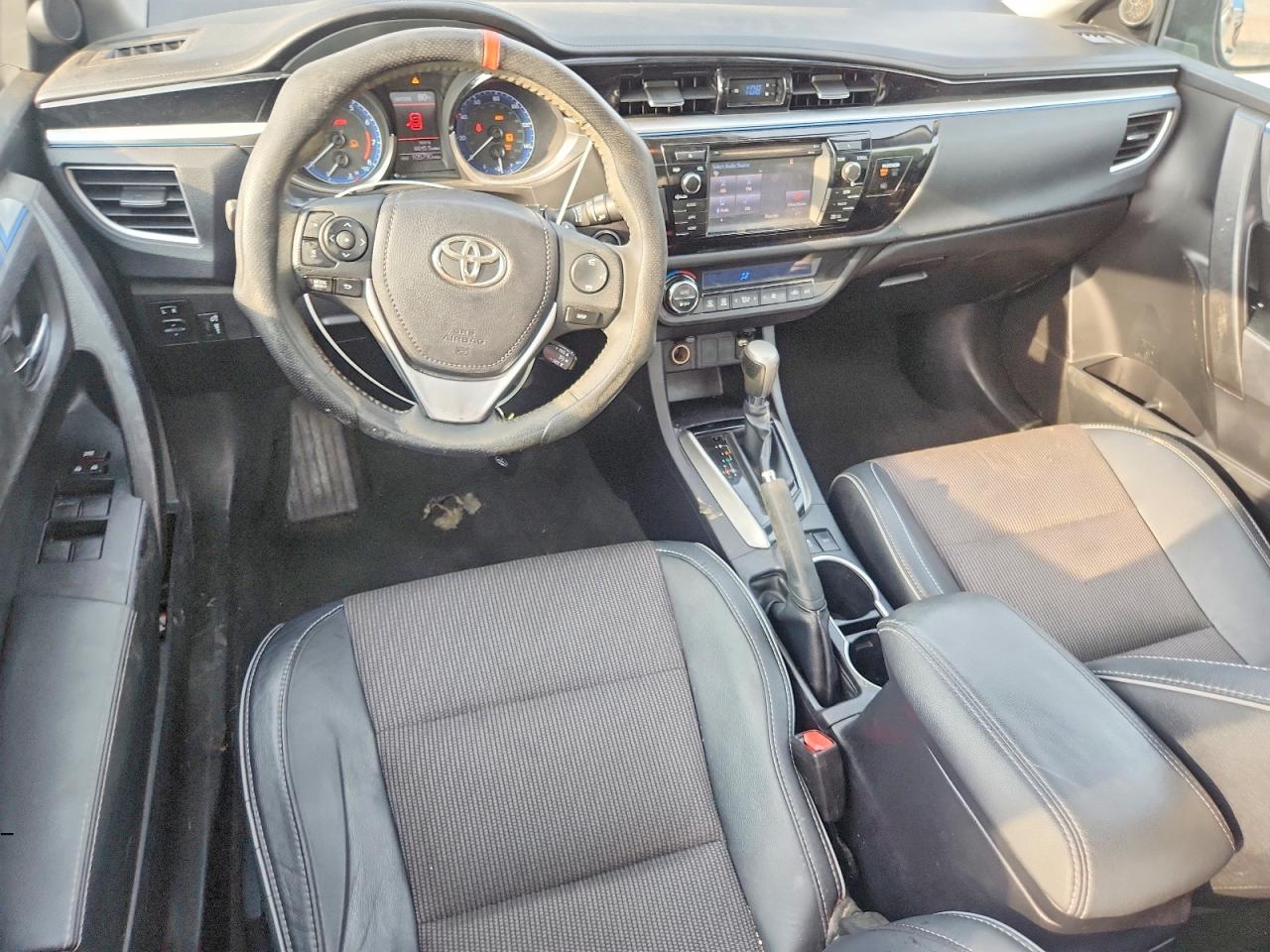 2015 TOYOTA COROLLA