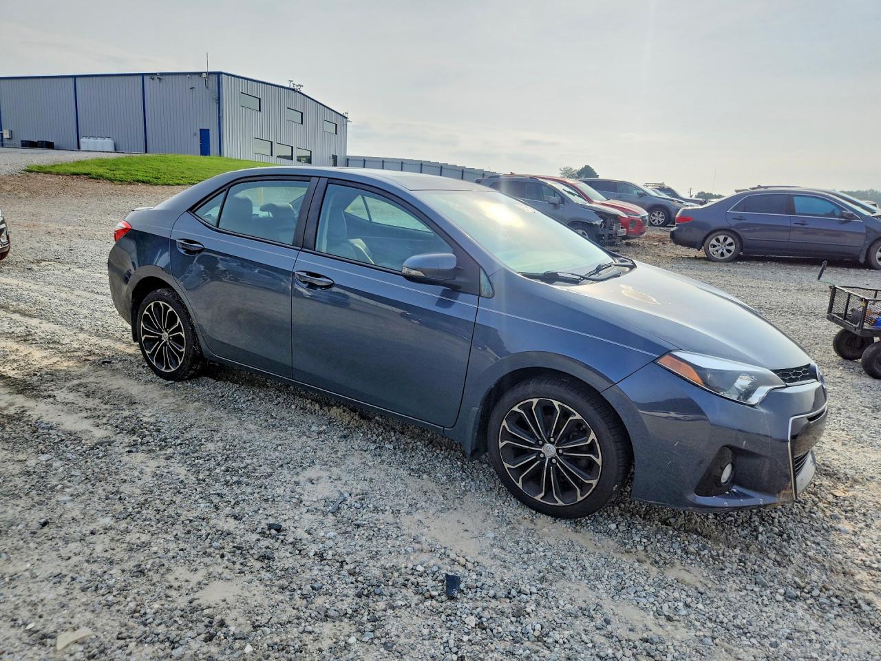 2015 TOYOTA COROLLA
