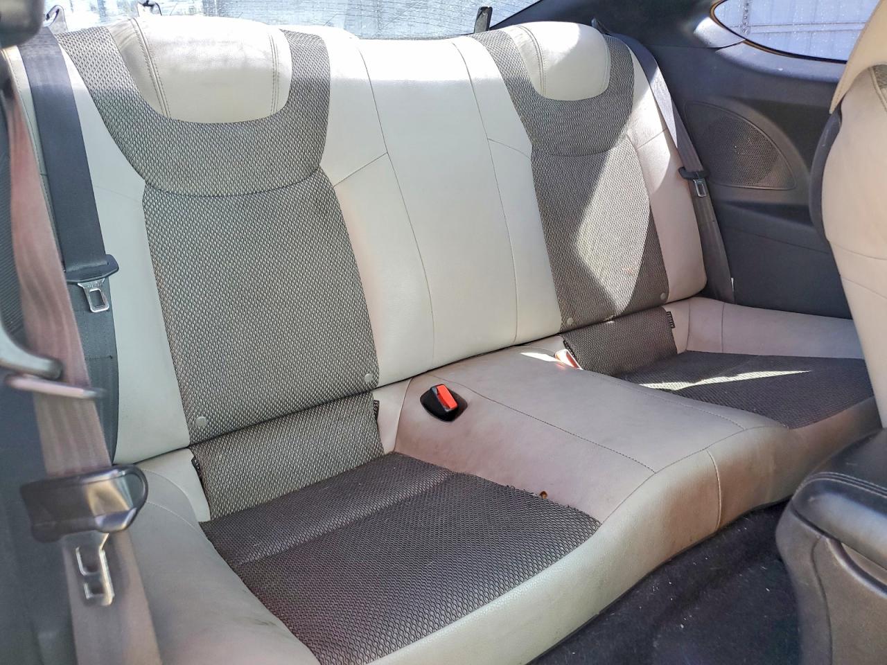 2015 HYUNDAI GENESIS