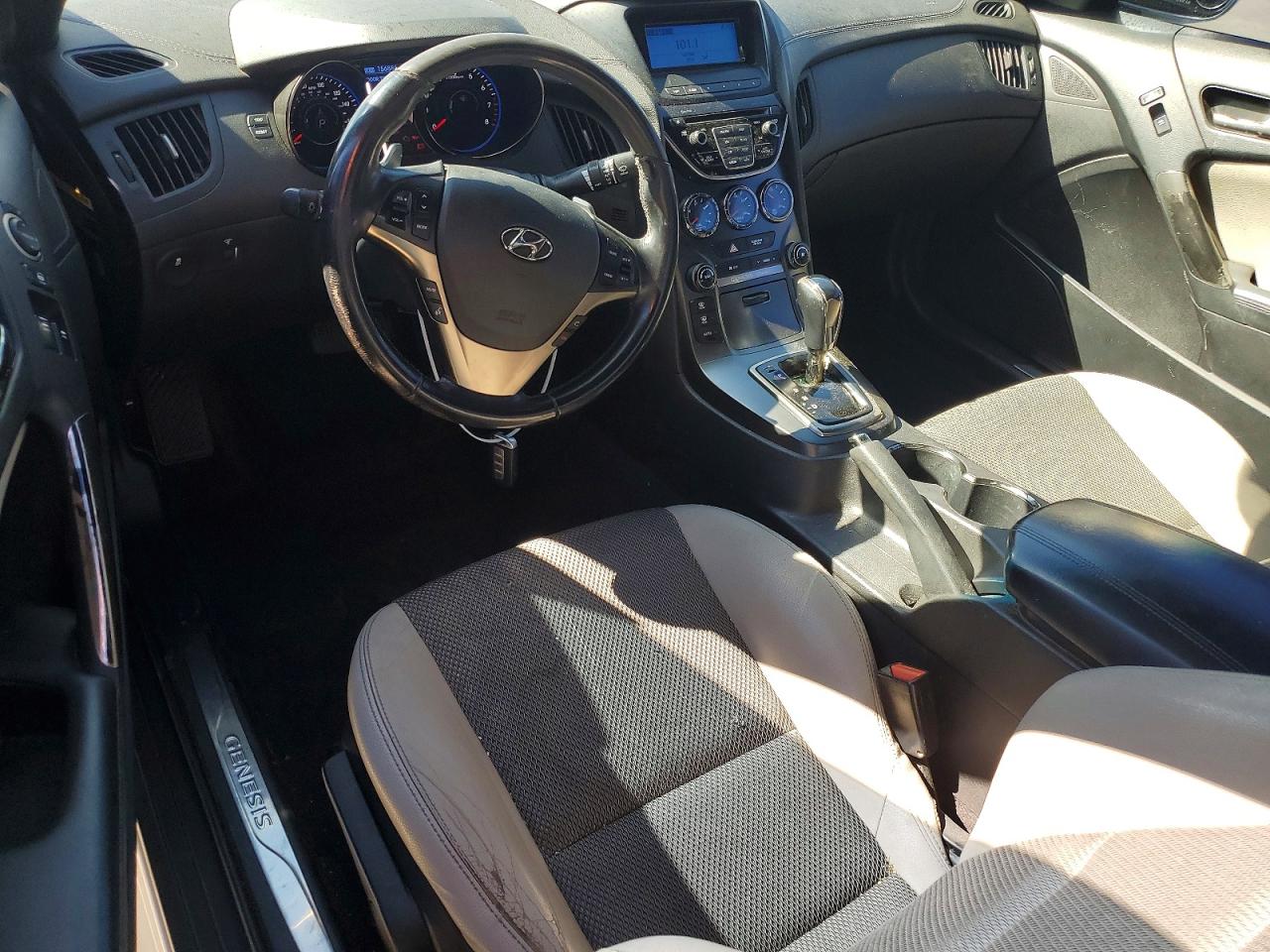 2015 HYUNDAI GENESIS