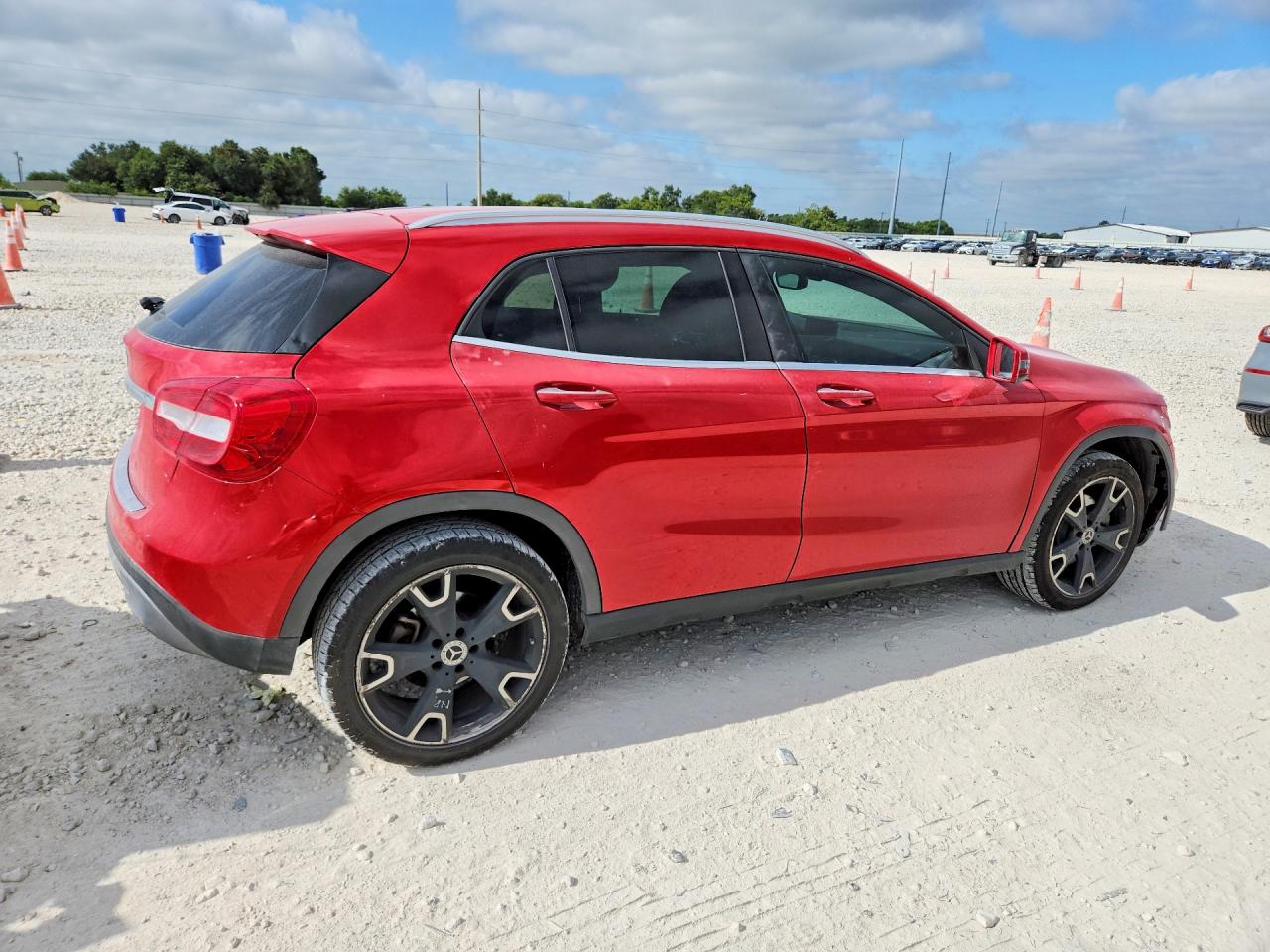 2020 MERCEDES-BENZ GLA-CLASS