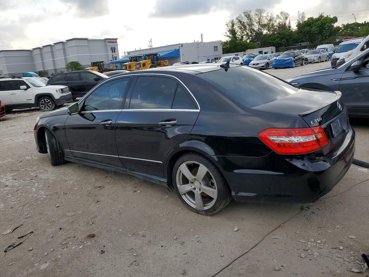 2011 MERCEDES-BENZ E-CLASS
