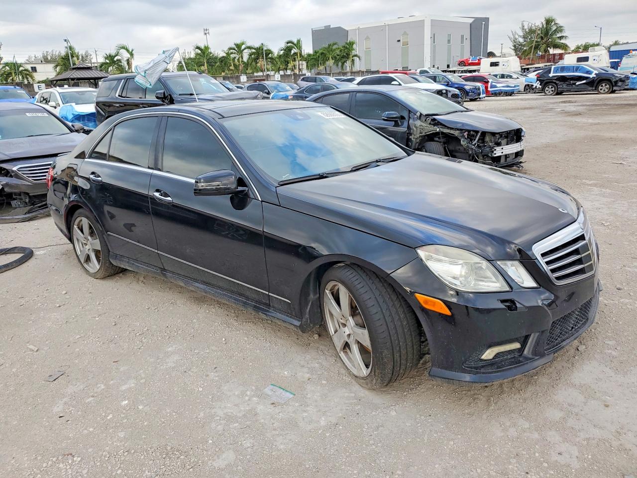 2011 MERCEDES-BENZ E-CLASS