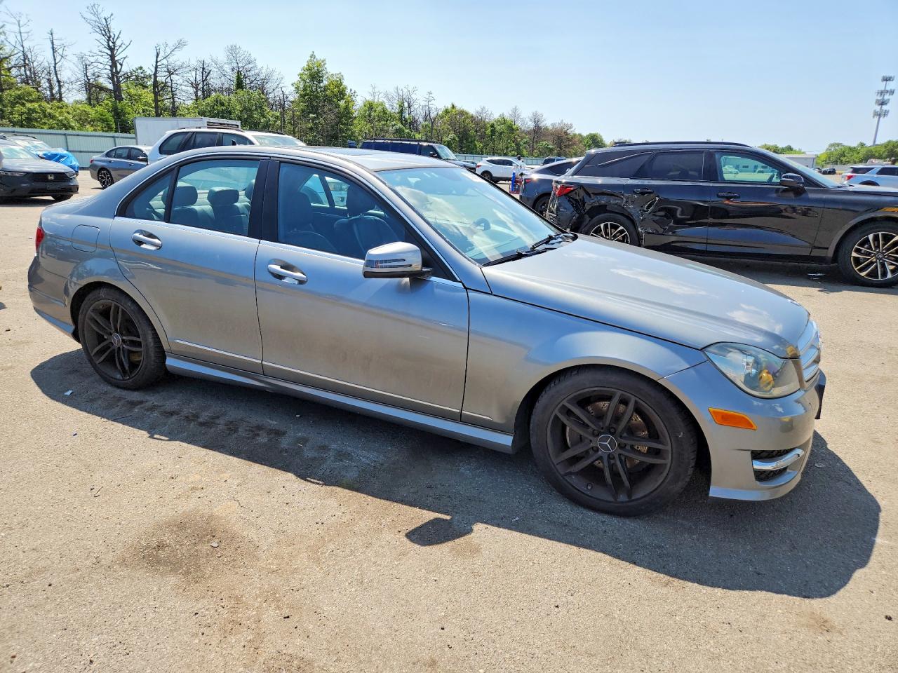 2012 MERCEDES-BENZ C-CLASS