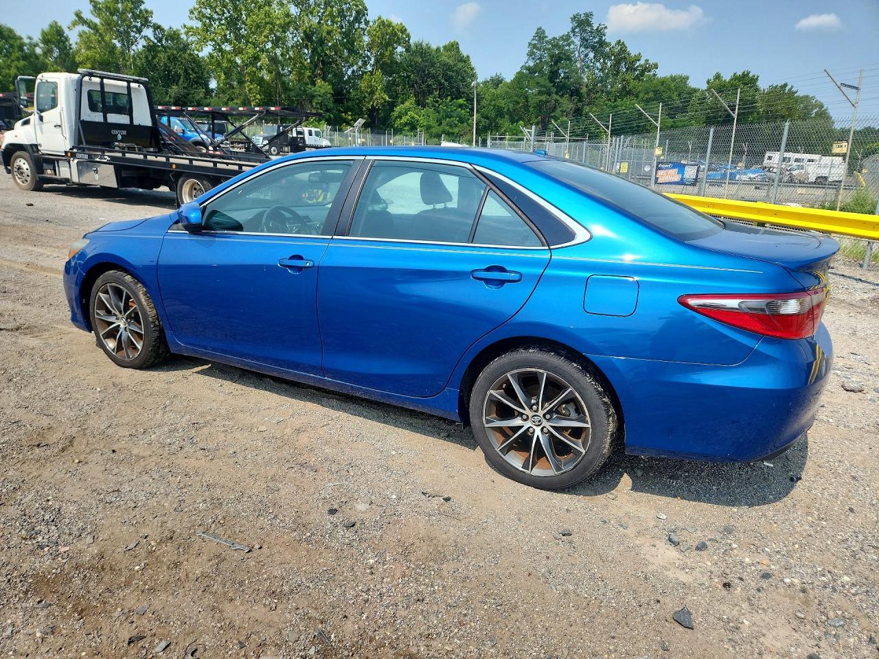 2016 TOYOTA CAMRY