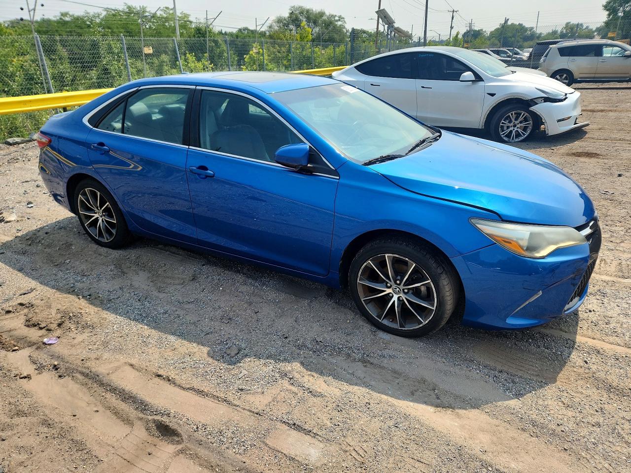 2016 TOYOTA CAMRY