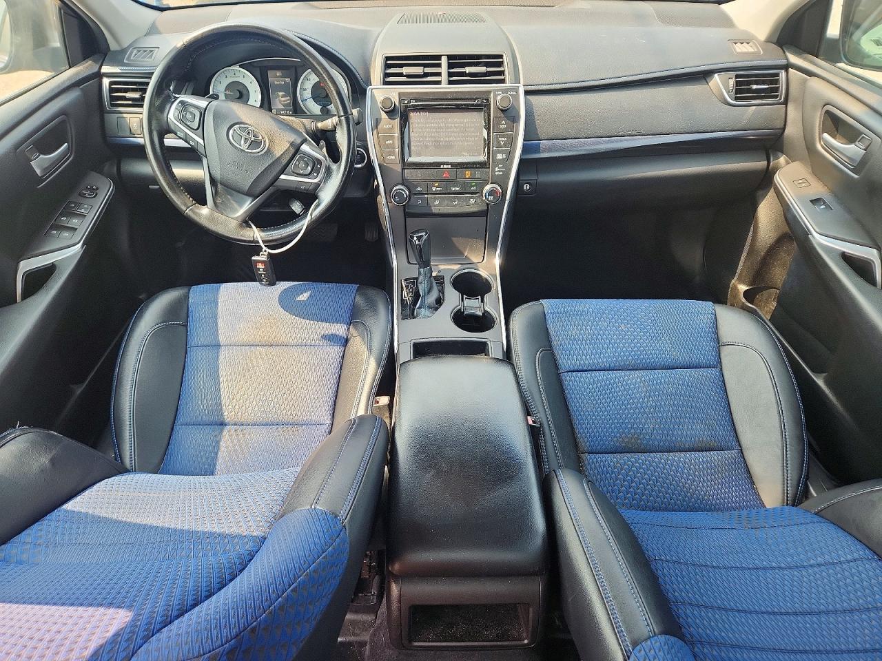 2016 TOYOTA CAMRY